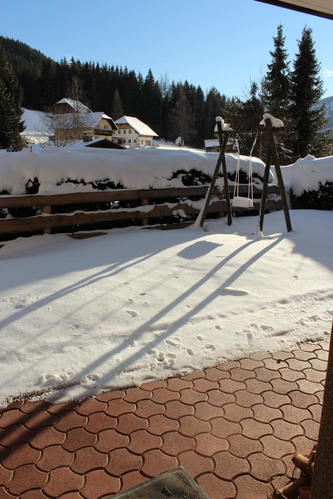 Lilly Chalet- Apartments With Private Sauna, Close To Ski Lifts Bad Kleinkirchheim Room photo