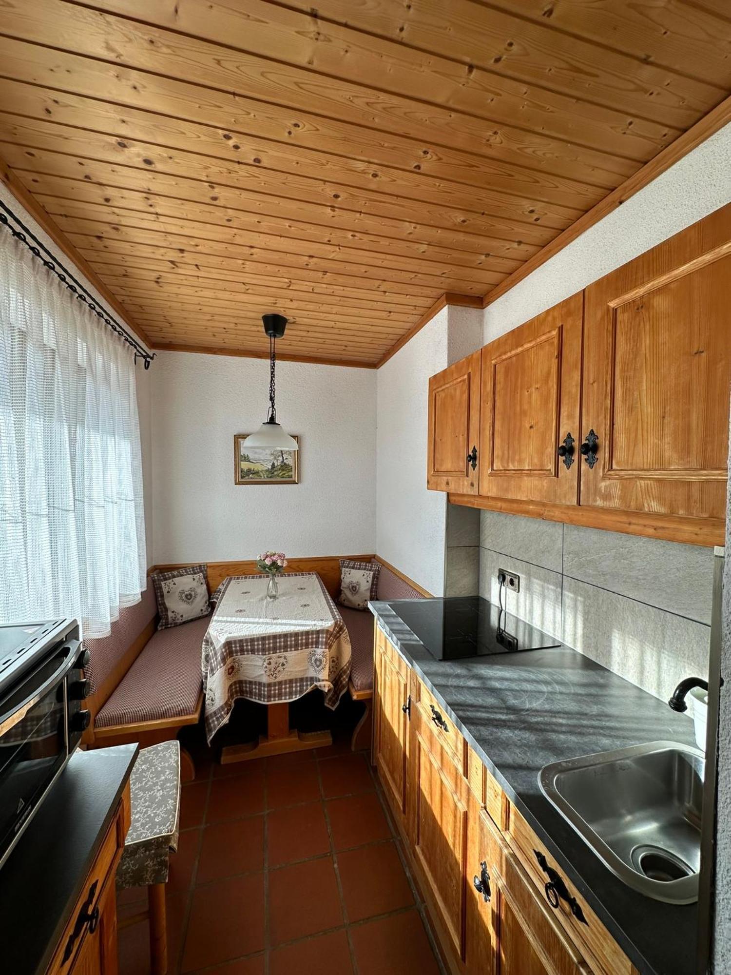 Lilly Chalet- Apartments With Private Sauna, Close To Ski Lifts Bad Kleinkirchheim Exterior photo